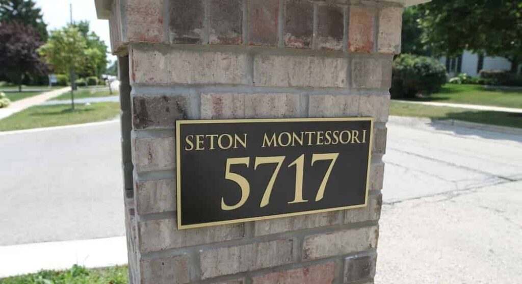 Home address plate