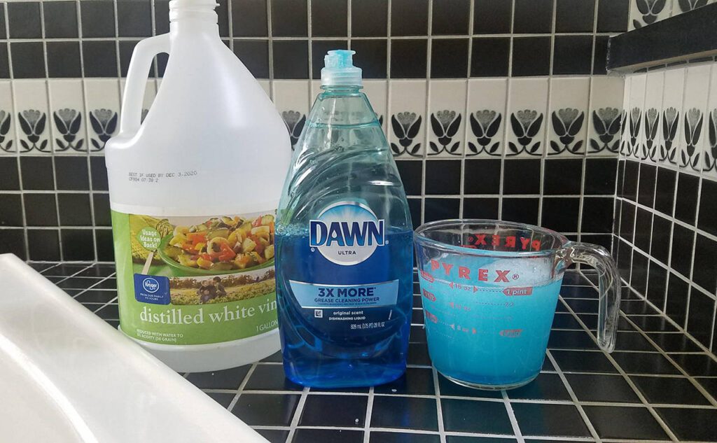 How to Make the Best Shower Door Cleaner Ever with Dawn & Vinegar