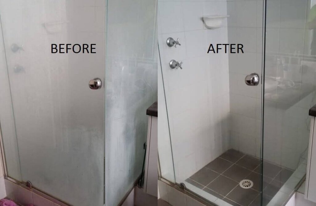 How to Clean Glass Shower Doors: 4 Easy Methods