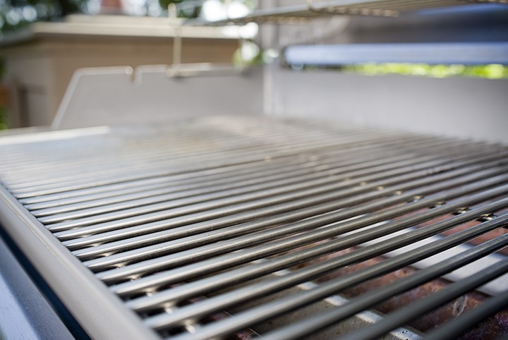 BBQ Grill cleaning